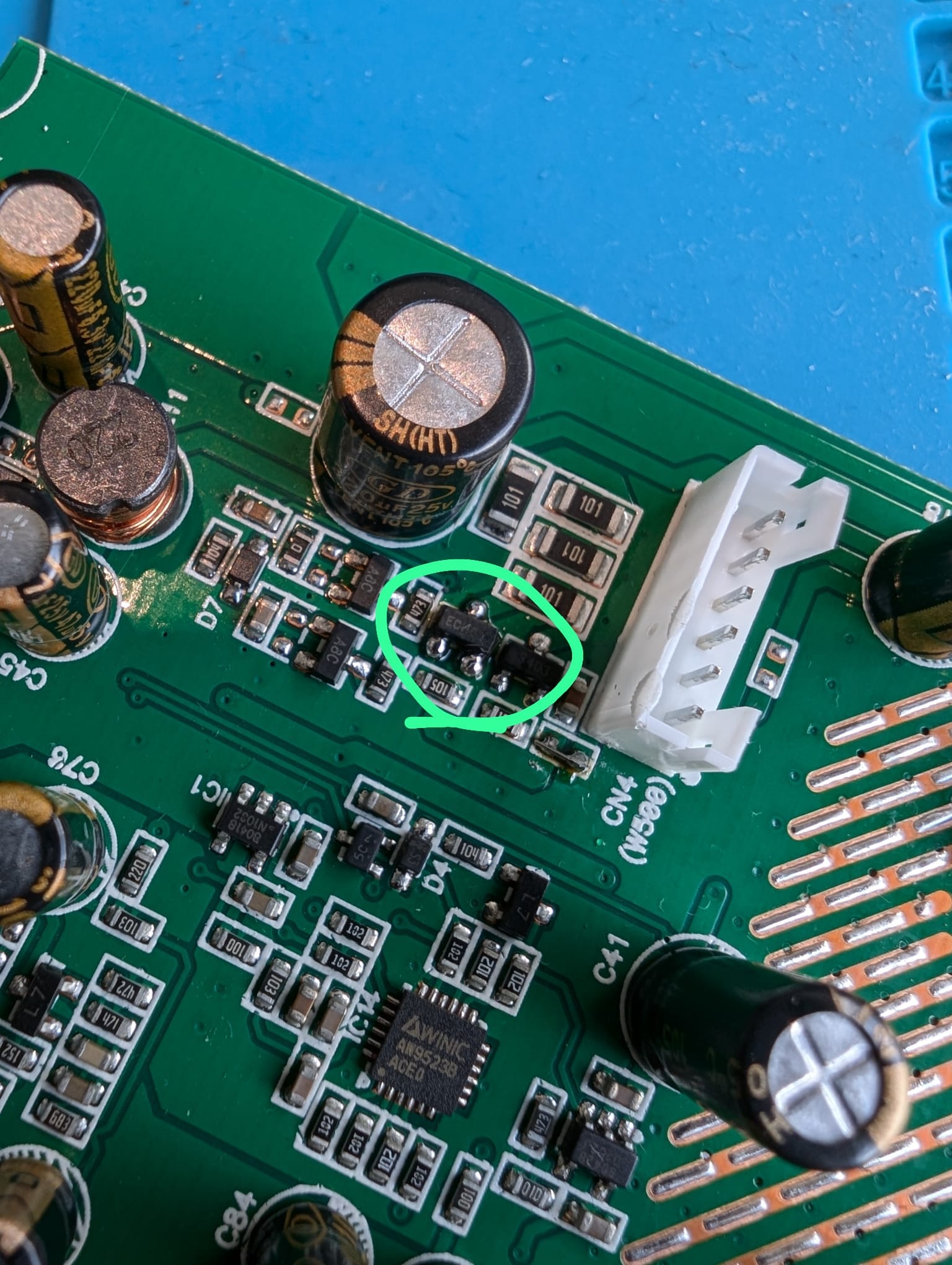 Wirehead Makita DMR115 repair no power
