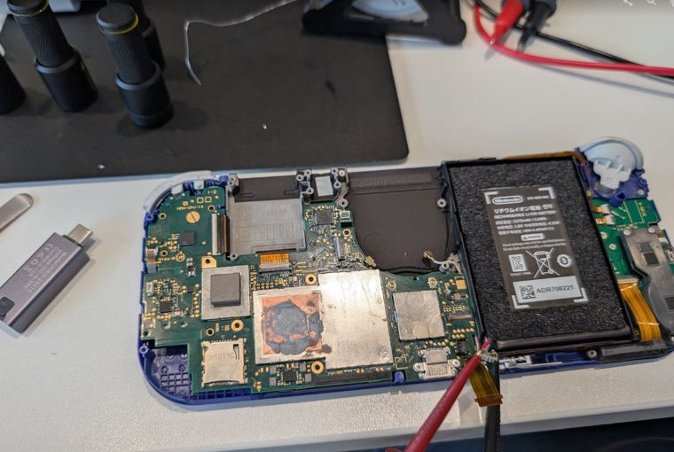 Manually charging the battery